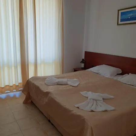 Хотел Yalta Complex