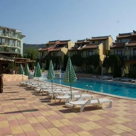 Yalta Complex Отель 3*
