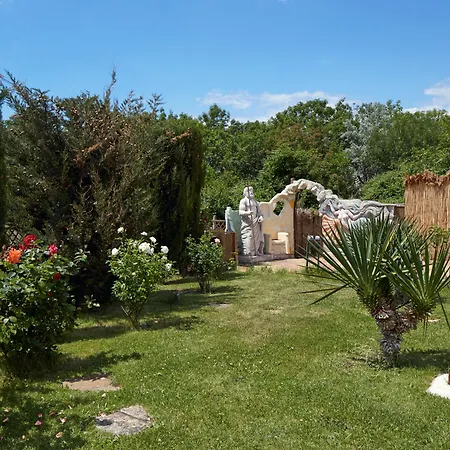 Yalta Complex Отель Солнечный берег