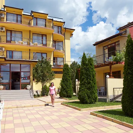 Yalta Complex 3*