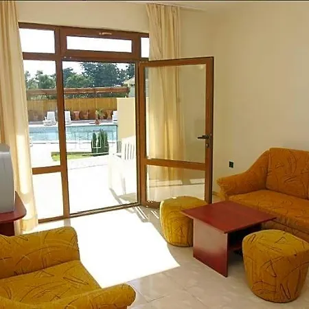 Yalta Complex 3*