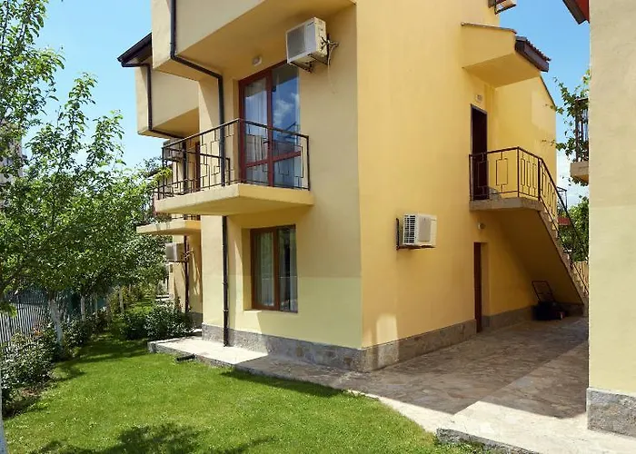 Hotel Yalta Complex 3*